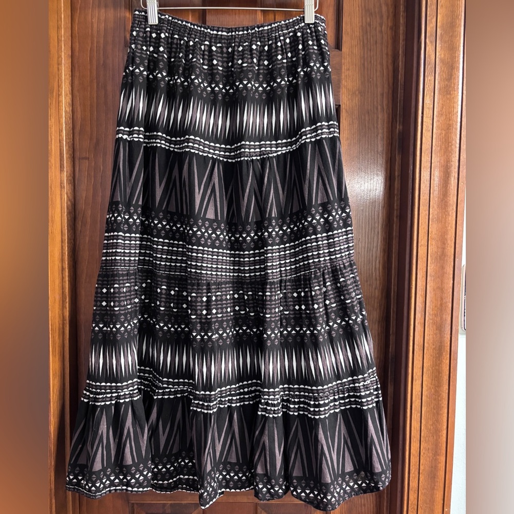 She’s Cool soft cotton lines tired maxi skirt